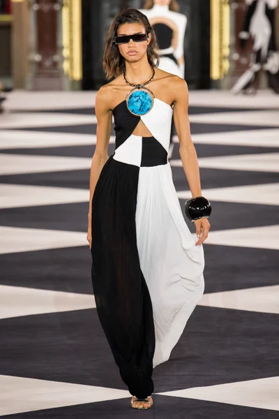 Look 2